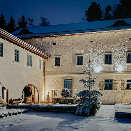 Podhlavicky Mlyn 5*